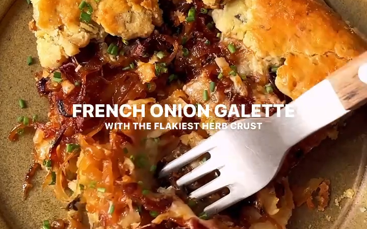 french onion galette