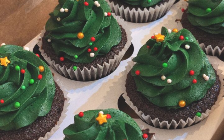 simple christmas cupcake designs