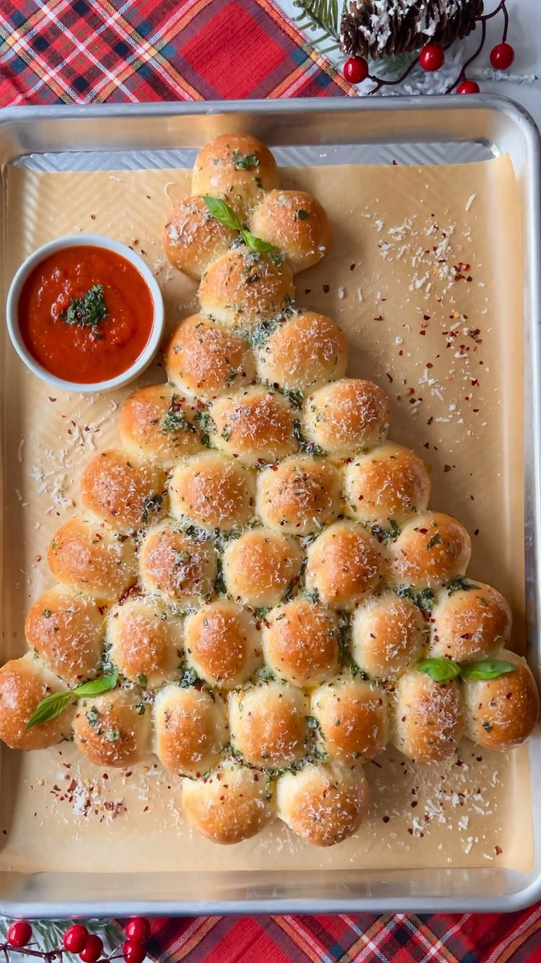Dinner Roll Christmas Tree