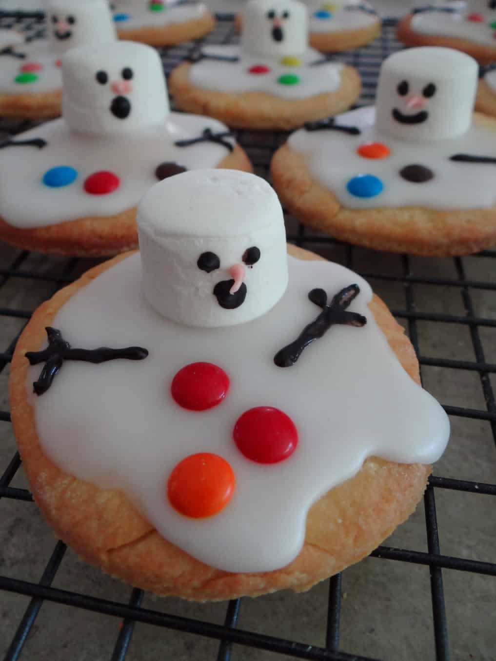 11 Fun Ideas for Christmas Cooking with Kids