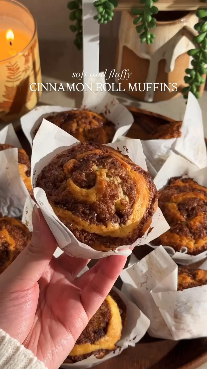 Cinnabon Muffin
