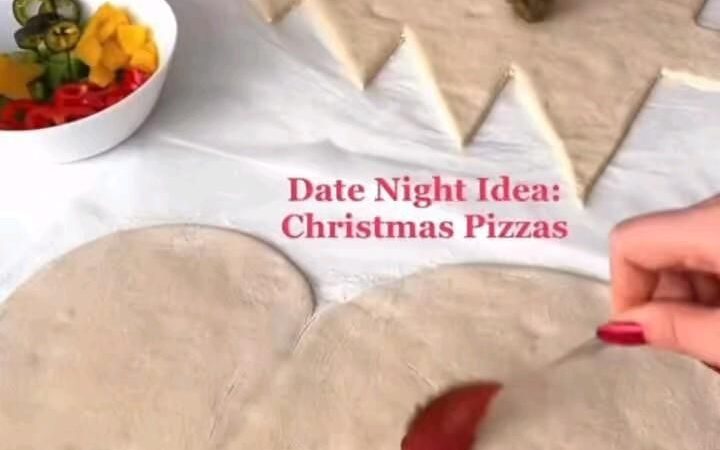 christmas tree shaped pizzas