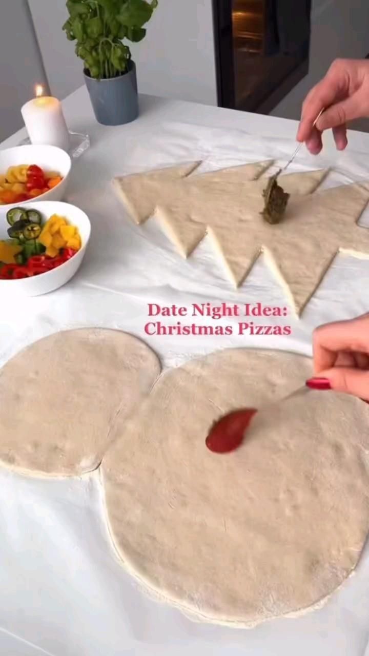 Christmas Tree Shaped Pizzas